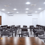 القاعات الدراسية